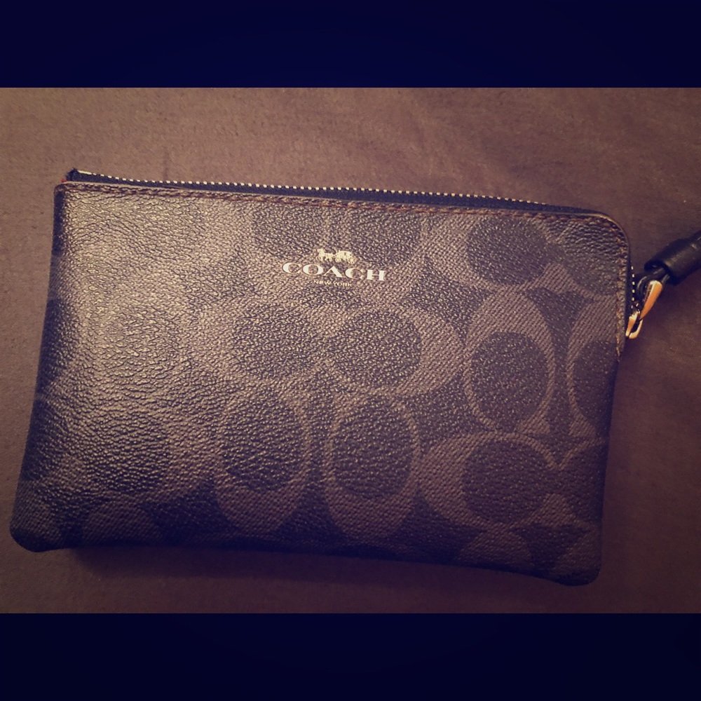Signature Coach Wristlet